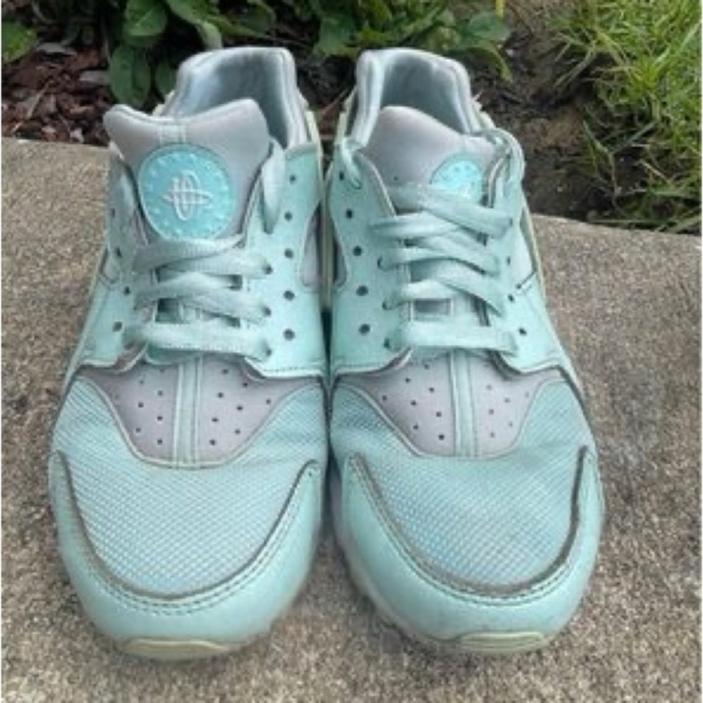 Nike Huarache Run size 6Y - Picture 2 of 6